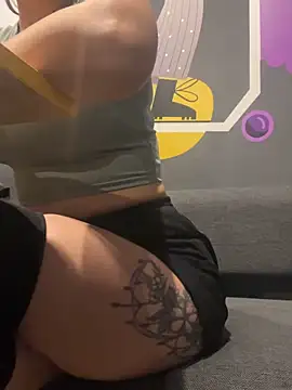 Snapshot of beautydiamond chatting on February 13, 2026, 9:20 am beautydiamond online show from February 13, 2026, 9:20 am