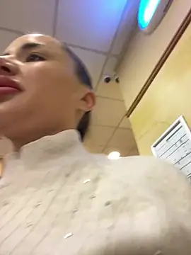 Snapshot of beautydiamond chatting on March 2, 2026, 9:27 am beautydiamond online show from March 2, 2026, 9:27 am