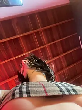 sweeet peach online show from April 7, 2026, 3:19 am