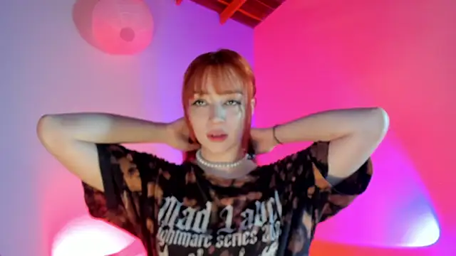 sweeet peach online show from February 16, 2026, 4:33 am