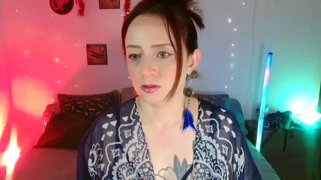 catalinamommyx online show from December 14, 2025, 2:29 am