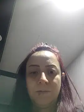Snapshot of catalinamommyx chatting on September 8, 2025, 11:15 pm catalinamommyx online show from September 8, 2025, 11:15 pm