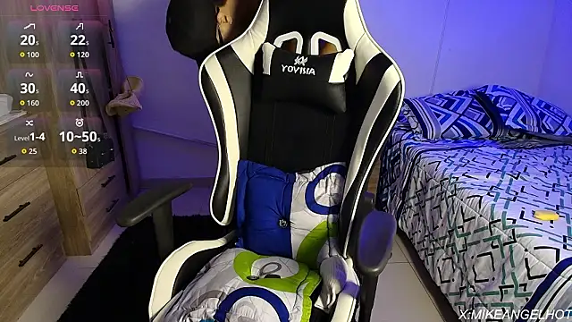 Angelligth online show from March 2, 2026, 3:40 am