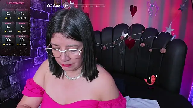 Snapshot of Madame_Jay chatting on February 23, 2025, 12:08 am Madame Jay online show from February 23, 2025, 12:08 am