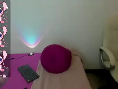 Snapshot of Tesa_cute chatting on March 17, 2025, 9:57 pm Tesa cute online show from March 17, 2025, 9:57 pm