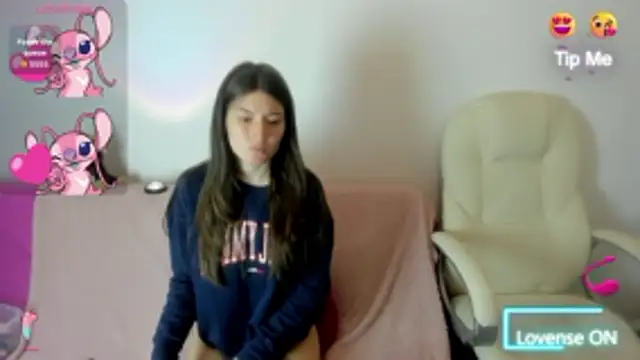 Snapshot of Tesa_cute chatting on October 31, 2025, 4:20 am Tesa cute online show from October 31, 2025, 4:20 am