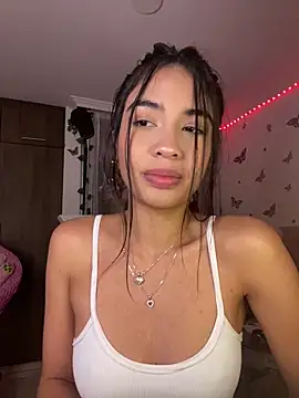 Snapshot of lina_pink chatting on March 11, 2025, 2:42 am lina pink online show from March 11, 2025, 2:42 am