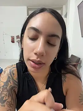 Snapshot of Heratemporal chatting on June 3, 2026, 1:45 pm Heratemporal online show from June 3, 2026, 1:45 pm