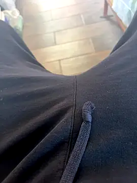 josle24 online show from December 3, 2025, 6:18 pm