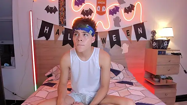 Snapshot of justinbiler chatting on October 22, 2025, 1:21 pm justinbiler online show from October 22, 2025, 1:21 pm