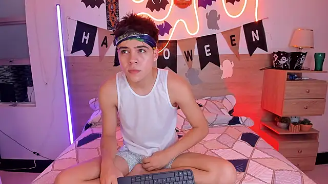 Snapshot of justinbiler chatting on October 26, 2025, 2:06 pm justinbiler online show from October 26, 2025, 2:06 pm