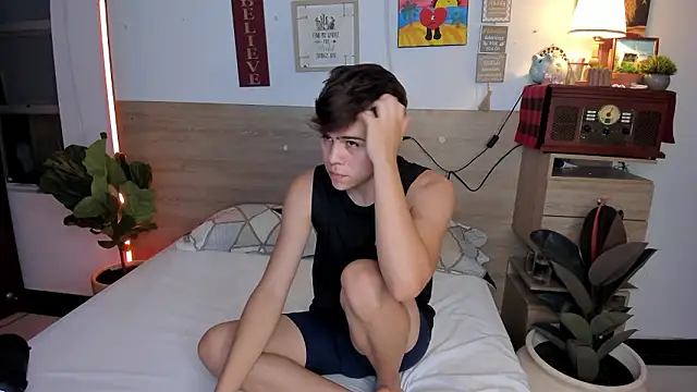 justinbiler online show from February 28, 2026, 10:42 pm