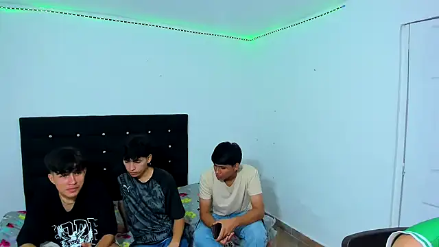 Alexander and Xiao online show from February 28, 2025, 10:06 pm