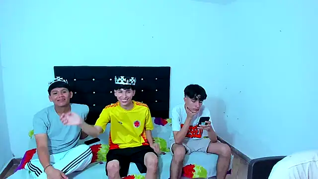 Alexander and Xiao online show from February 26, 2025, 9:53 pm