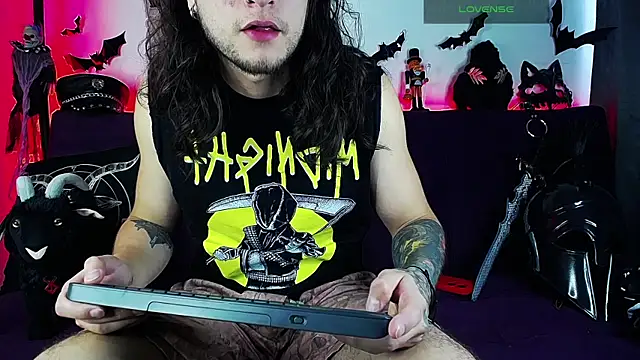 blckwolf 6 online show from October 2, 2025, 4:43 pm