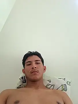 Snapshot of Guti_hazz chatting on January 16, 2026, 12:31 pm Guti hazz online show from January 16, 2026, 12:31 pm