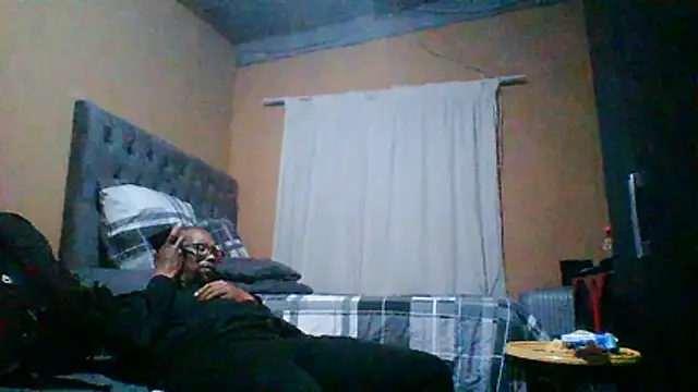 Snapshot of Sgeme325is chatting on May 30, 2026, 6:24 pm Sgeme325is online show from May 30, 2026, 6:24 pm