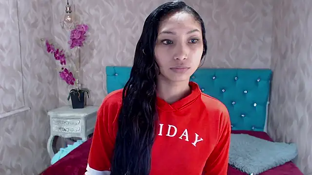 Snapshot of MadelineDoll chatting on March 1, 2025, 10:02 am MadelineDoll online show from March 1, 2025, 10:02 am