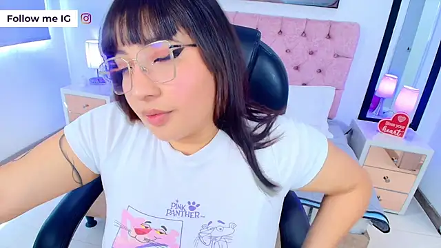 Emma monserrat online show from March 14, 2026, 7:42 pm