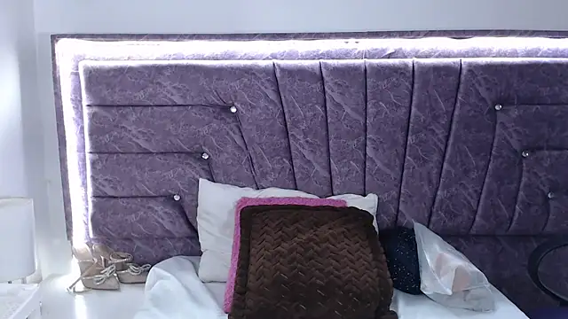 Penelope Fox14 online show from April 18, 2026, 1:57 pm