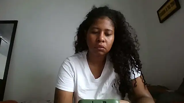 Ivon-09 online show from February 17, 2026, 12:35 pm