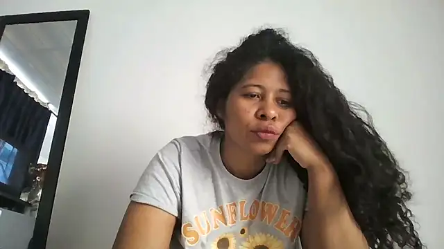 Snapshot of Ivon-09 chatting on October 4, 2025, 3:57 pm Ivon-09 online show from October 4, 2025, 3:57 pm