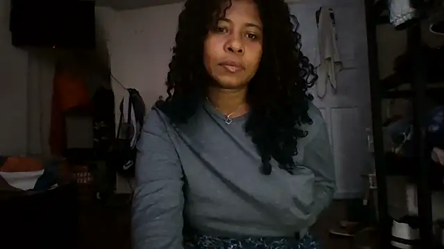 Snapshot of Ivon-09 chatting on January 20, 2025, 1:00 pm Ivon-09 online show from January 20, 2025, 1:00 pm