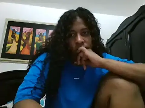 Snapshot of Ivon-09 chatting on March 6, 2025, 1:14 pm Ivon-09 online show from March 6, 2025, 1:14 pm