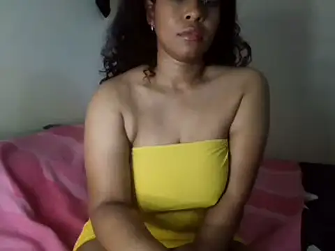 Snapshot of Ivon-09 chatting on February 4, 2025, 7:44 pm Ivon-09 online show from February 4, 2025, 7:44 pm