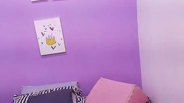 Snapshot of veronica_sinner_ chatting on March 12, 2025, 11:54 am veronica sinner  online show from March 12, 2025, 11:54 am