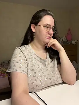 Snapshot of hungry1bunny chatting on February 2, 2026, 9:36 pm hungry1bunny online show from February 2, 2026, 9:36 pm