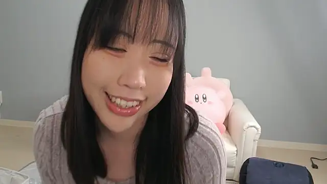 Snapshot of hana_ch chatting on March 9, 2025, 9:14 pm hana ch online show from March 9, 2025, 9:14 pm