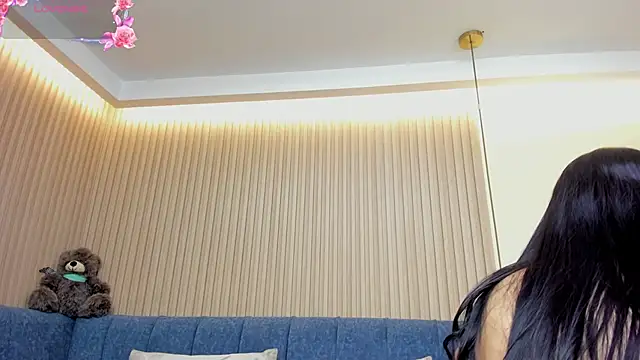 kathecute   online show from April 8, 2026, 1:40 am