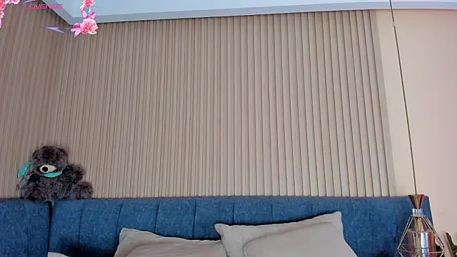 kathecute   online show from March 7, 2026, 1:45 am