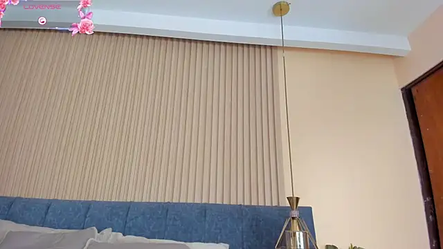 kathecute   online show from January 10, 2026, 1:56 am