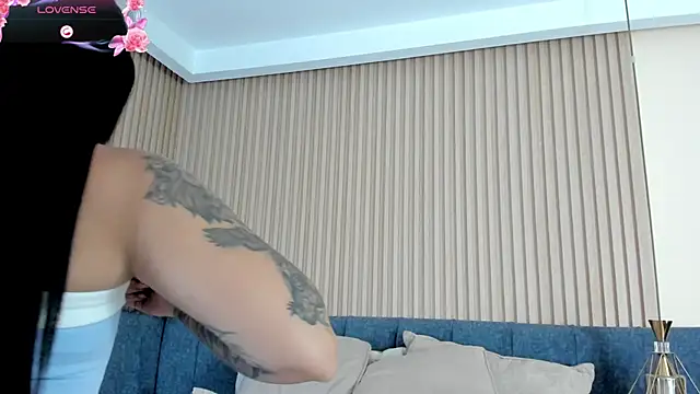 kathecute   online show from April 11, 2026, 1:46 am