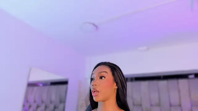 Snapshot of ChaynnaCooper chatting on September 23, 2025, 7:43 pm ChaynnaCooper online show from September 23, 2025, 7:43 pm