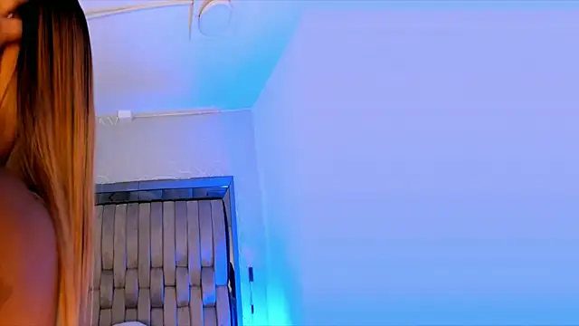 Snapshot of ChaynnaCooper chatting on March 22, 2025, 12:04 pm ChaynnaCooper online show from March 22, 2025, 12:04 pm