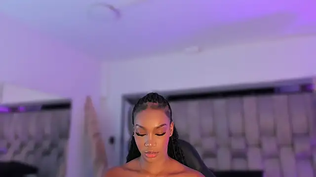 Snapshot of ChaynnaCooper chatting on September 20, 2025, 9:20 pm ChaynnaCooper online show from September 20, 2025, 9:20 pm