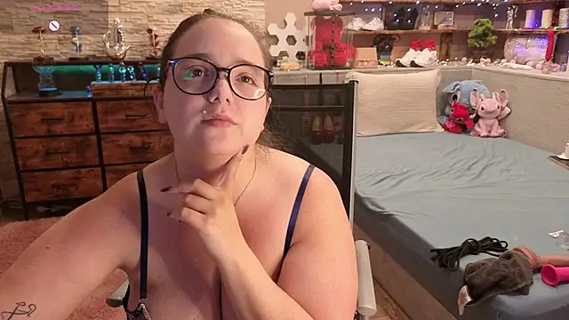 Kimberly-Caprice online show from May 31, 2026, 6:09 pm