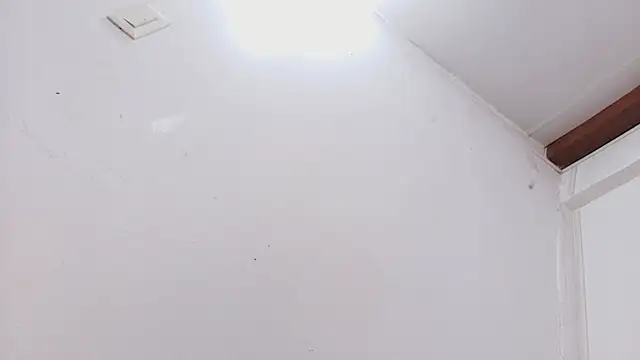 nicol f online show from October 3, 2025, 7:15 pm