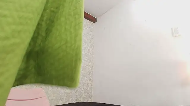 nicol f online show from March 20, 2025, 7:14 pm