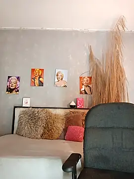 nahiarapalmer19 online show from January 17, 2026, 12:15 am