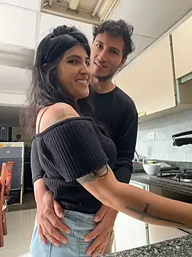 Afroditapoloo online show from April 24, 2026, 3:36 pm