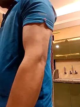 luciferfr69 online show from April 21, 2026, 2:01 pm