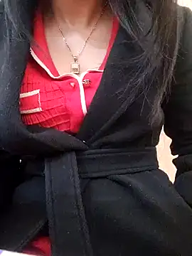 Snapshot of jihane-44 chatting on February 26, 2025, 2:05 pm jihane-44 online show from February 26, 2025, 2:05 pm