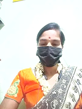 Snapshot of anusiya01 chatting on September 27, 2025, 5:52 pm anusiya01 online show from September 27, 2025, 5:52 pm