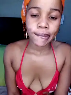 cattallinna98 online show from December 5, 2024, 1:01 pm