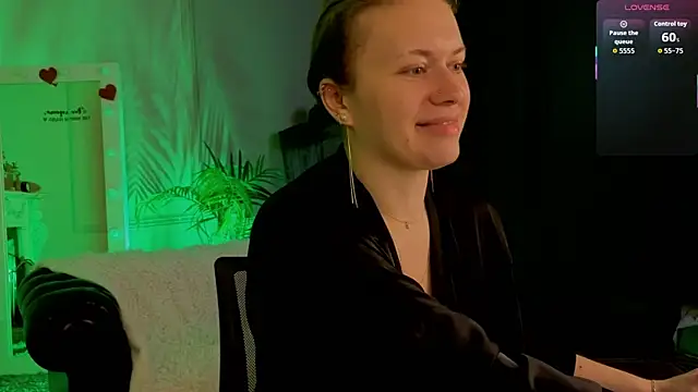 Ariell Margot  online show from April 14, 2026, 5:45 am