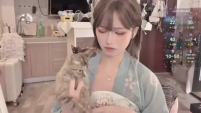 -XunMengLong- online show from February 13, 2025, 5:22 pm